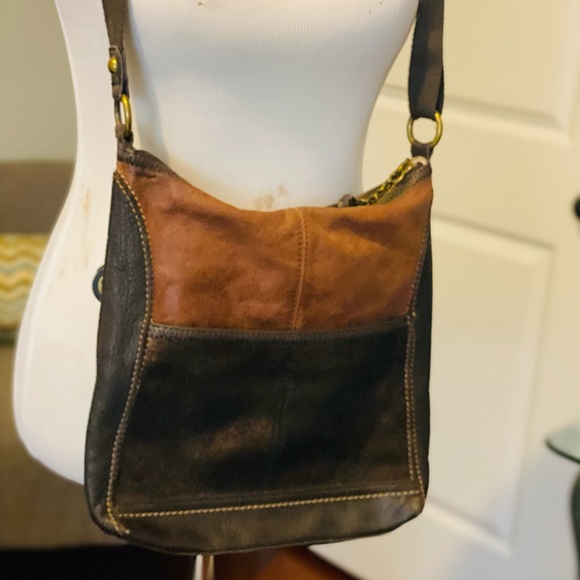 The Sak Iris Brown Leather & Suede Crossbody Bag. - Picture 3 of 7